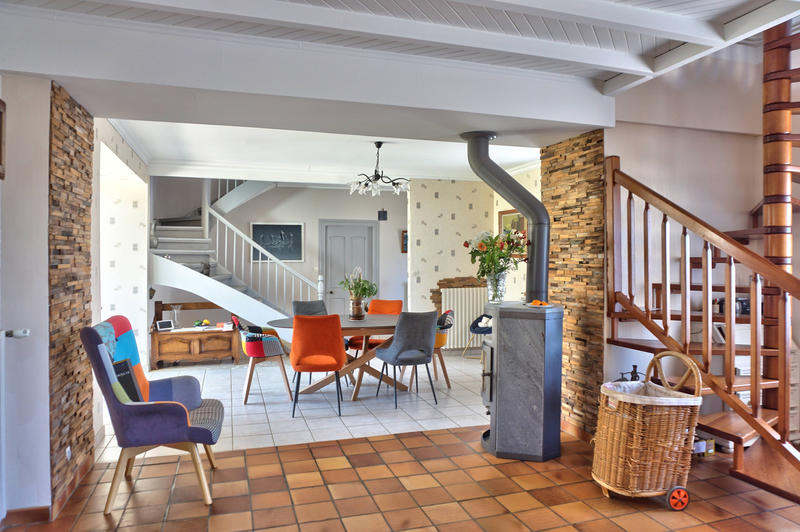 Maison - 177 m² - 8 pièces