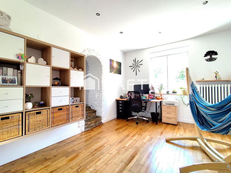 Maison - 150 m² - 9 pièces