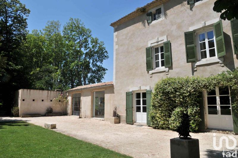 Local commercial - 3 000 m²