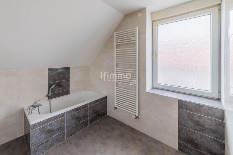 Maison - 85 m² - 4 pièces