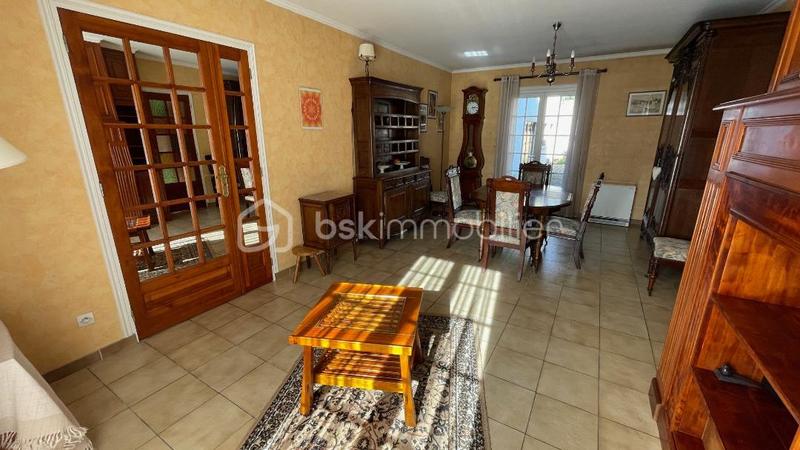 Propriété - 167 m² - 6 pièces