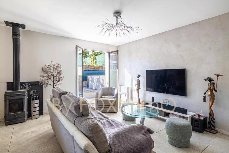 Maison - 90 m² - 4 pièces