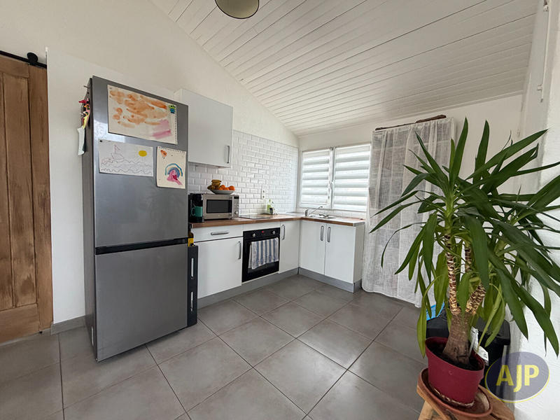 Maison - 84 m² - 5 pièces