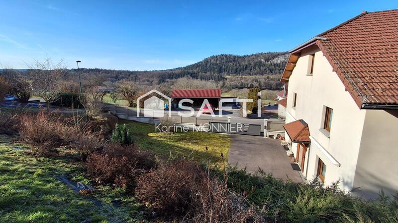 Maison - 333 m² - 10 pièces