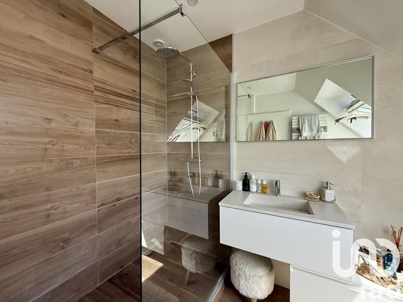 Maison - 127 m² - 6 pièces