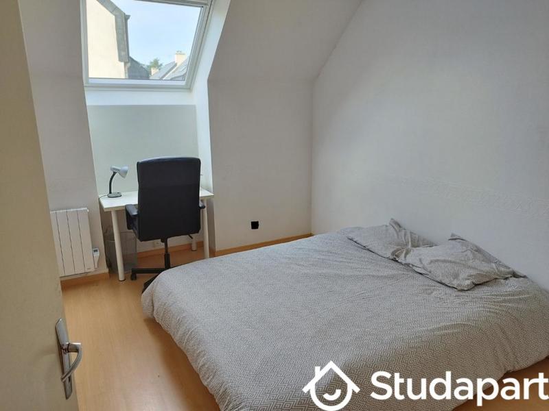 Chambre - 12 m² - 1 pièce