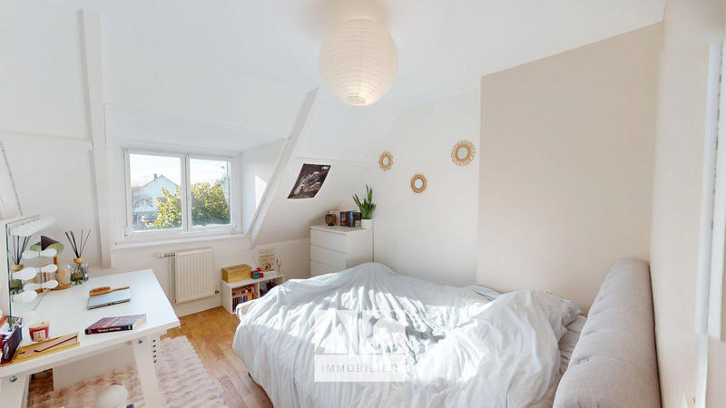 Maison - 157 m² - 7 pièces