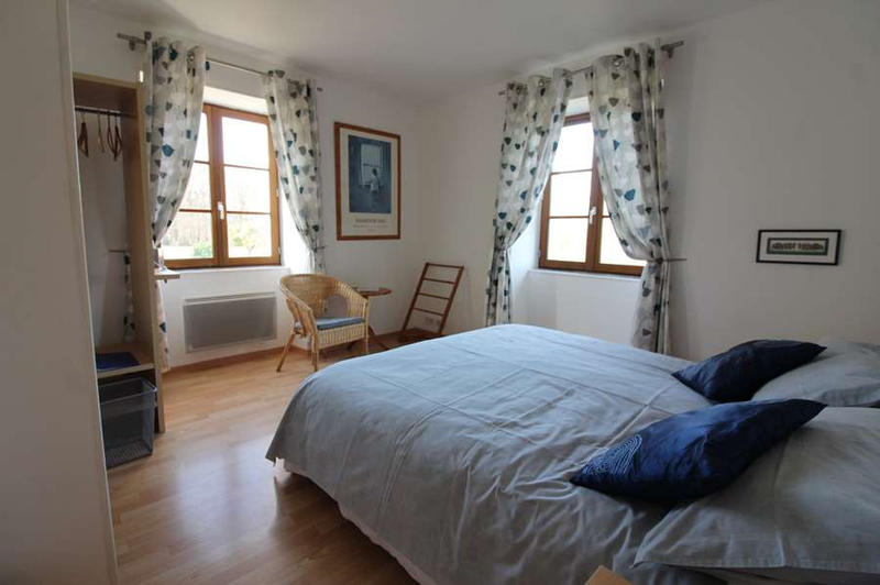 Maison - 230 m² - 10 pièces