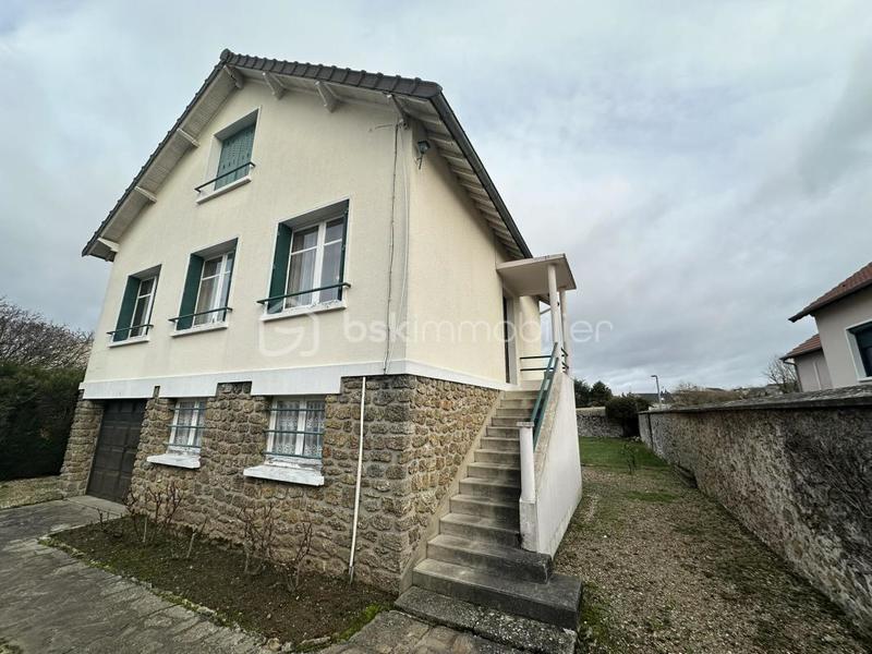 Maison de village - 88 m² - 5 pièces