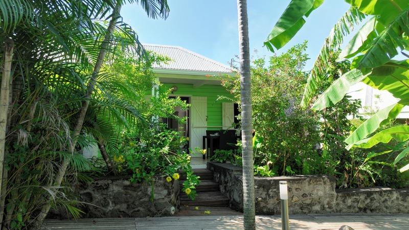 Propriété - 372 m² - 18 pièces