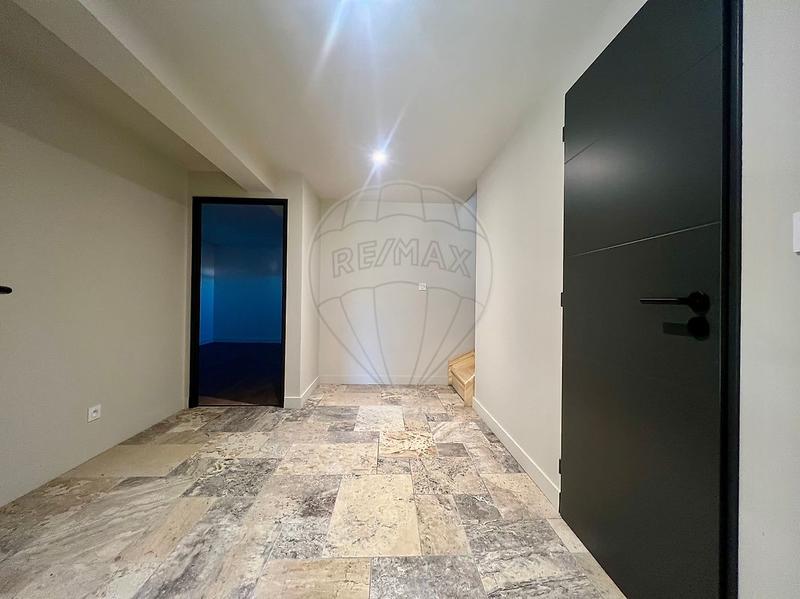 Maison - 180 m² - 6 pièces