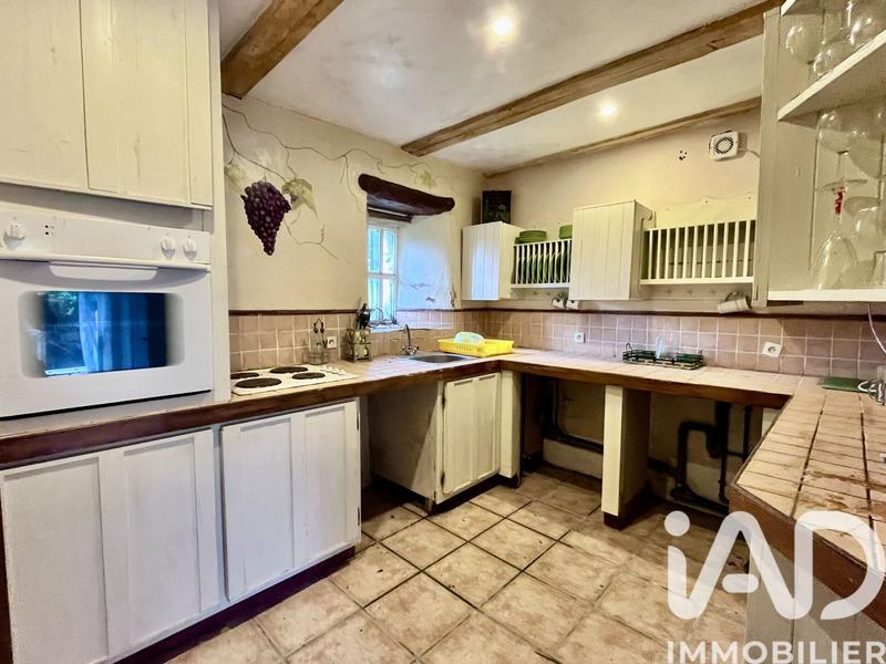 Maison - 234 m² - 12 pièces