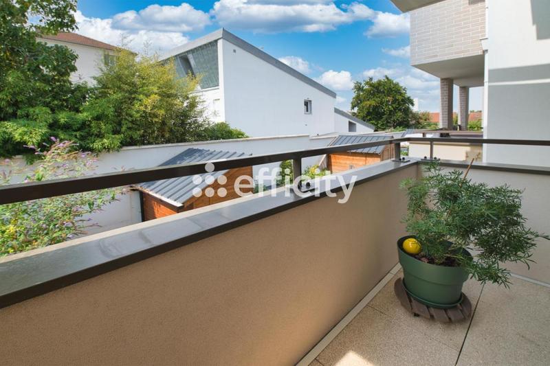 Appartement - 84 m² - 4 pièces