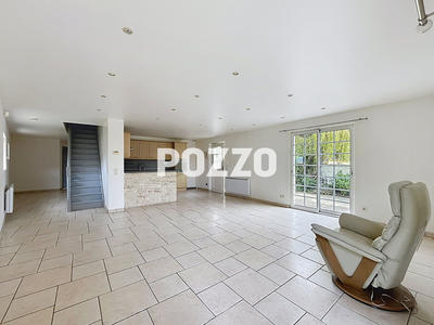 Maison - 130 m² - 4 pièces