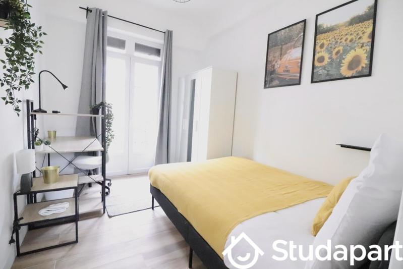 Chambre - 13 m² - 1 pièce