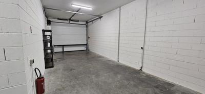 Local d'activités - 200 m²