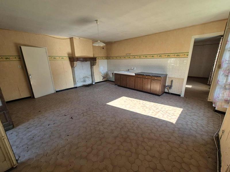 Maison - 220 m² - 8 pièces