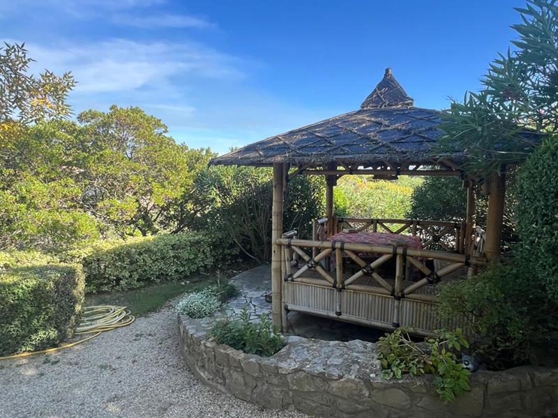 Demeure - 522 m² - 10 pièces