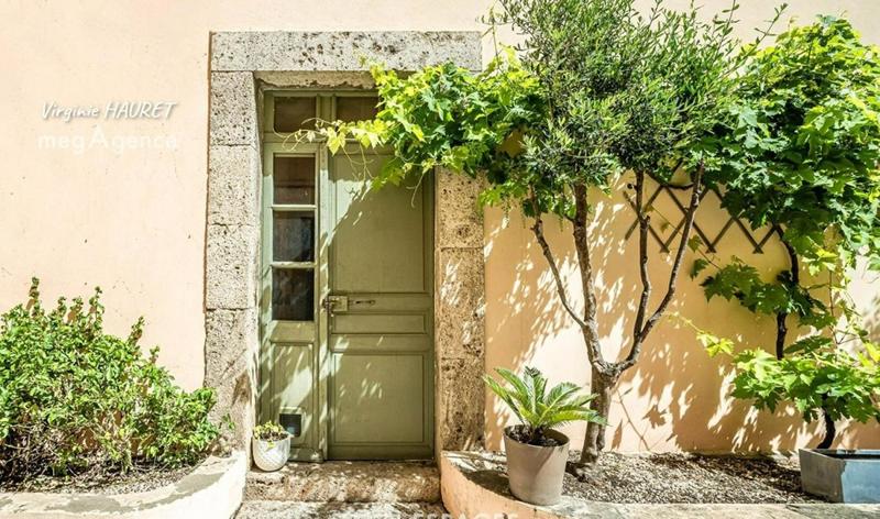 Maison - 270 m² - 10 pièces