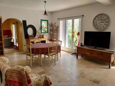 Maison - 200 m² - 7 pièces