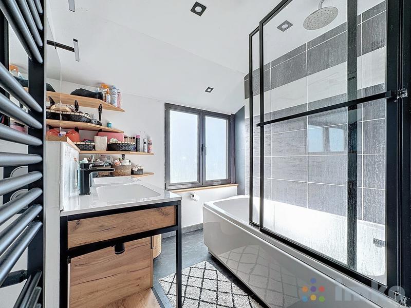 Maison - 85 m² - 4 pièces