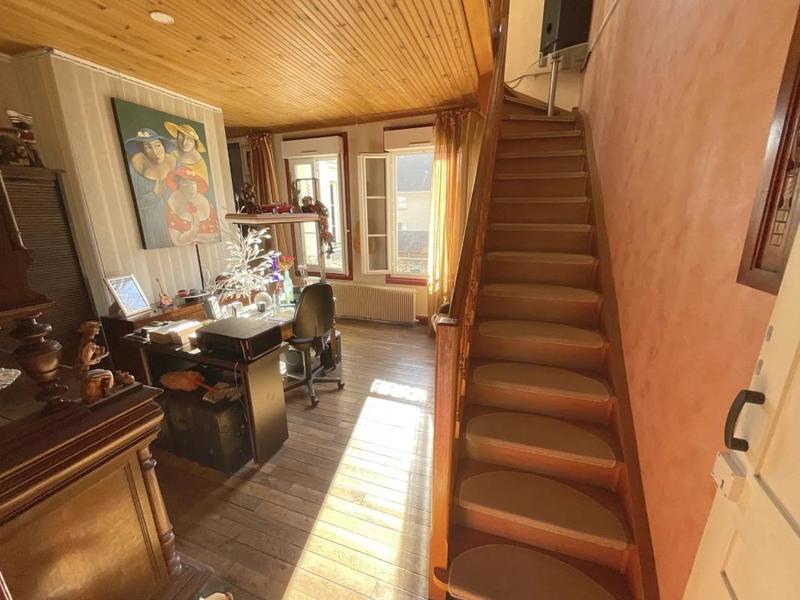 Immeuble - 203 m² - 10 pièces