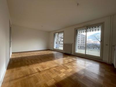 Appartement - 77 m² - 3 pièces