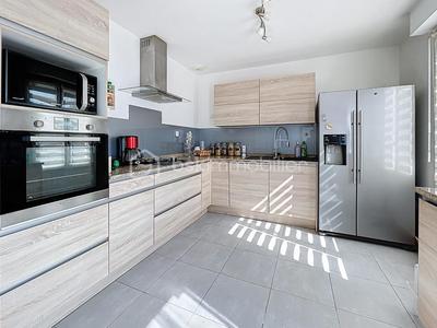 Maison traditionnelle - 112 m² - 5 pièces