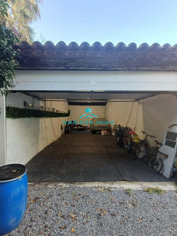 Parking / Garage - 50 m²