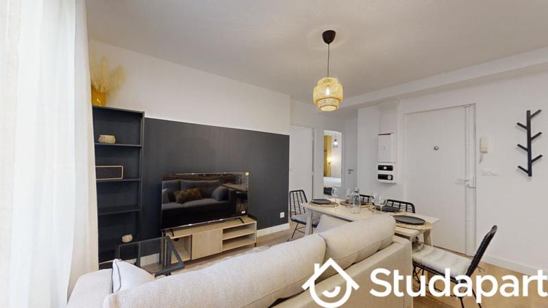 Chambre - 11 m² - 1 pièce