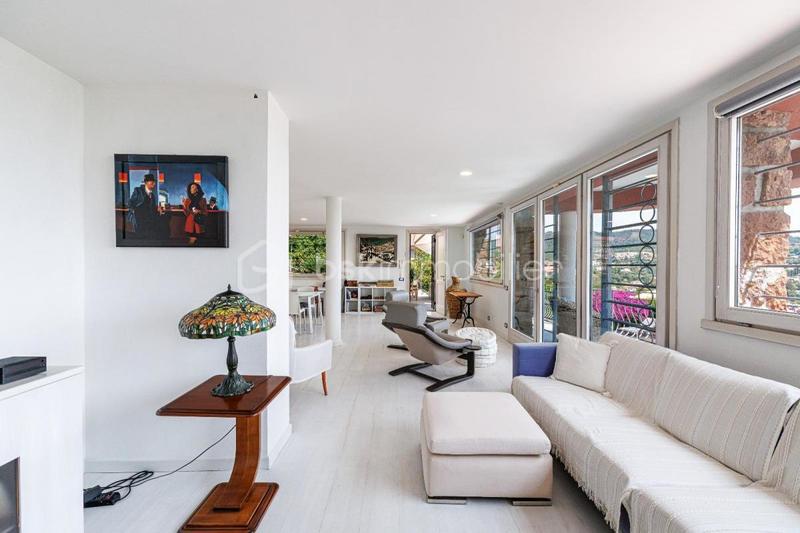 Villa - 219 m² - 5 pièces