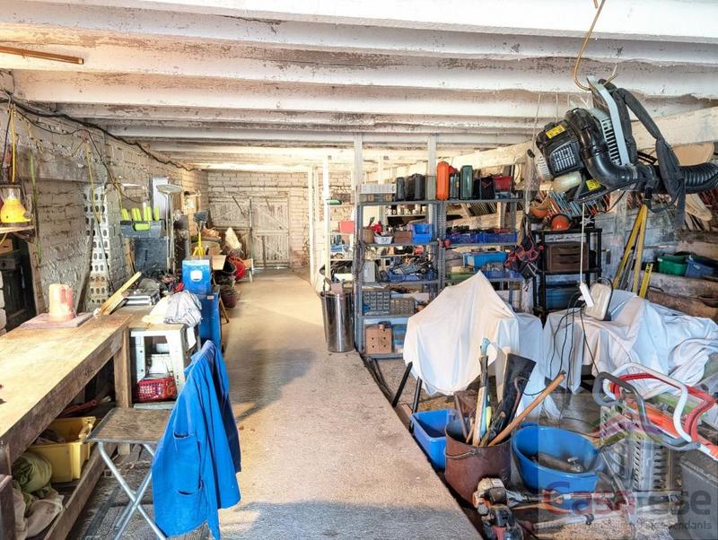 Demeure - 220 m² - 7 pièces