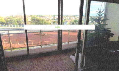 Studio - 76 m² - 3 pièces