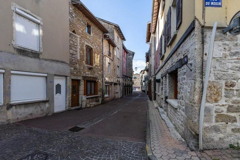 Maison - 144 m² - 6 pièces