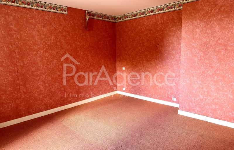 Maison - 205 m² - 7 pièces