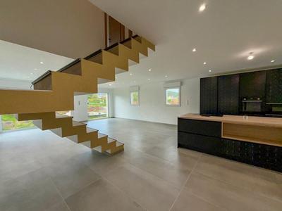 Maison - 116 m² - 4 pièces