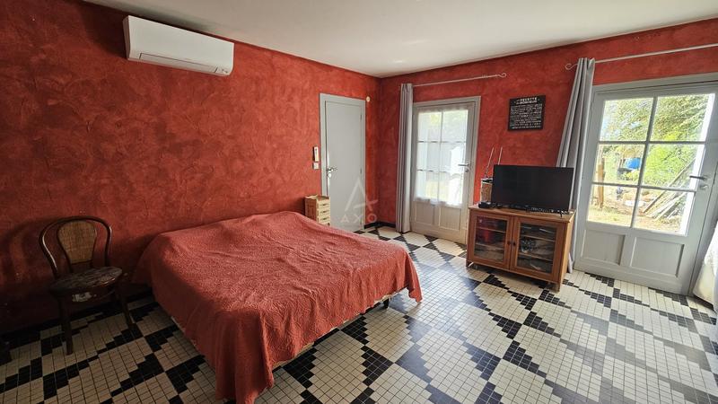 Maison - 213 m² - 6 pièces