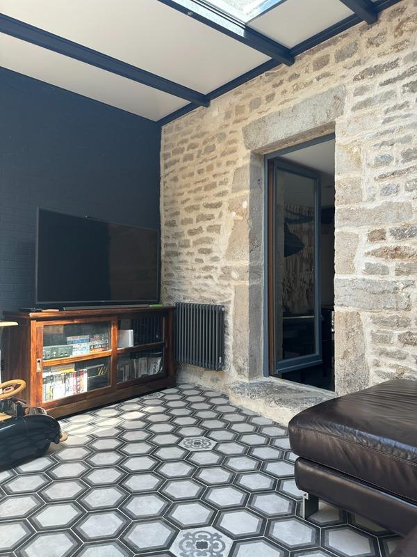 Maison en pierre - 137 m² - 7 pièces