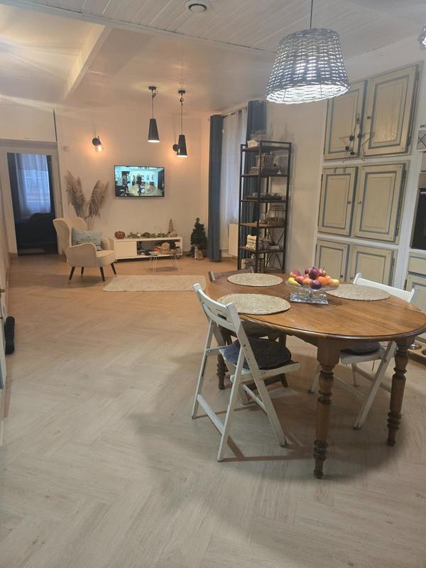 Appartement - 94 m² - 5 pièces