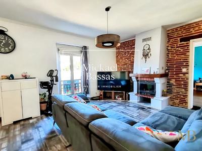 Maison - 102 m² - 4 pièces