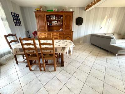 Maison - 110 m² - 4 pièces
