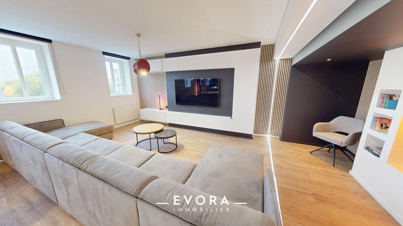 Appartement - 125 m² - 5 pièces