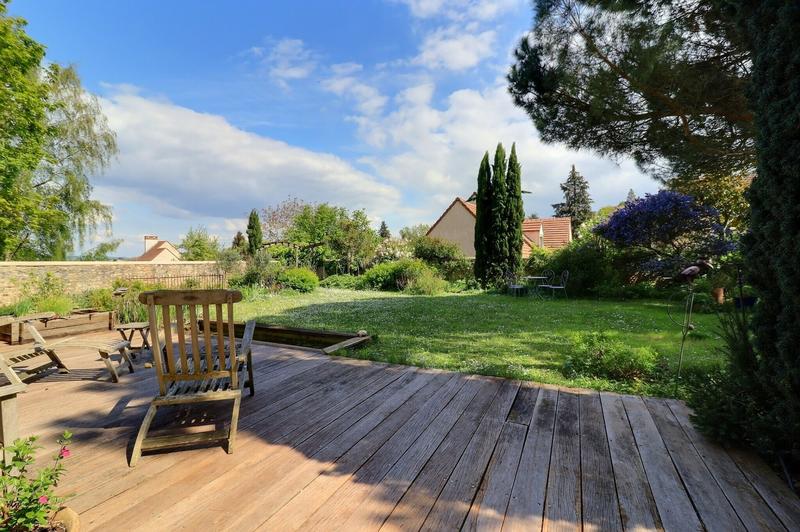 Maison - 301 m² - 11 pièces