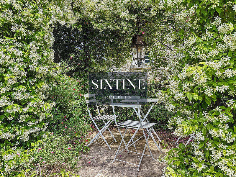 Maison ancienne - 552 m² - 10 pièces