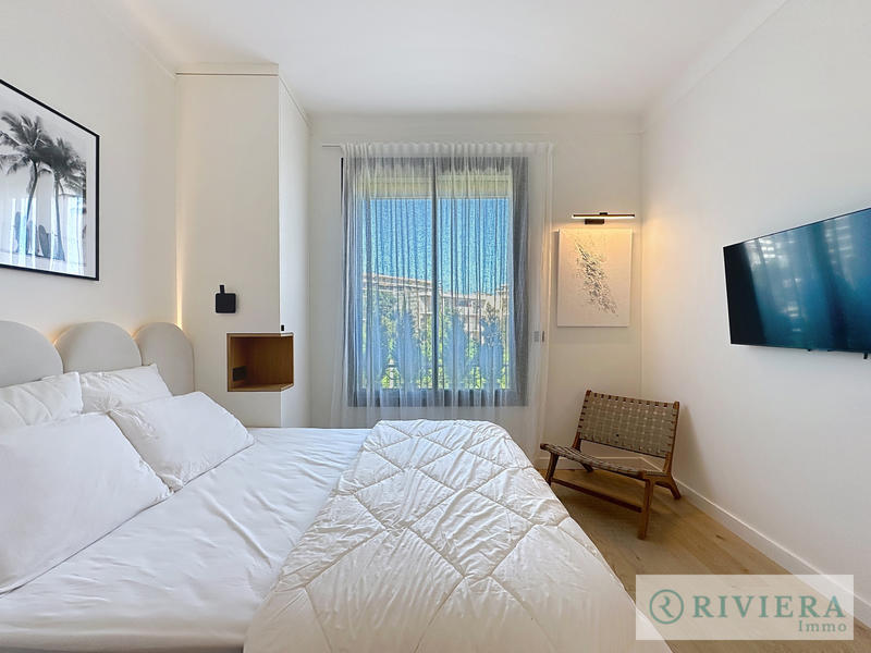 Appartement - 100 m² - 4 pièces