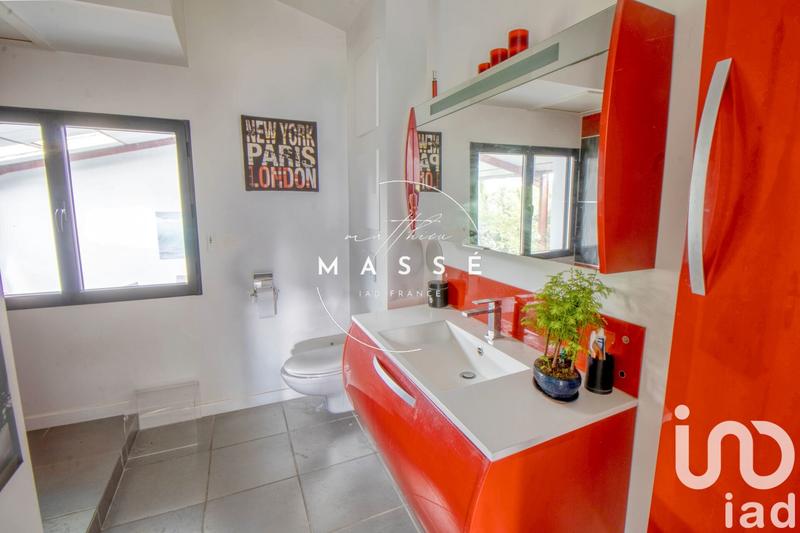 Maison de maîtres - 180 m² - 6 pièces