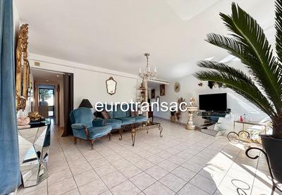 Appartement - 76 m² - 3 pièces