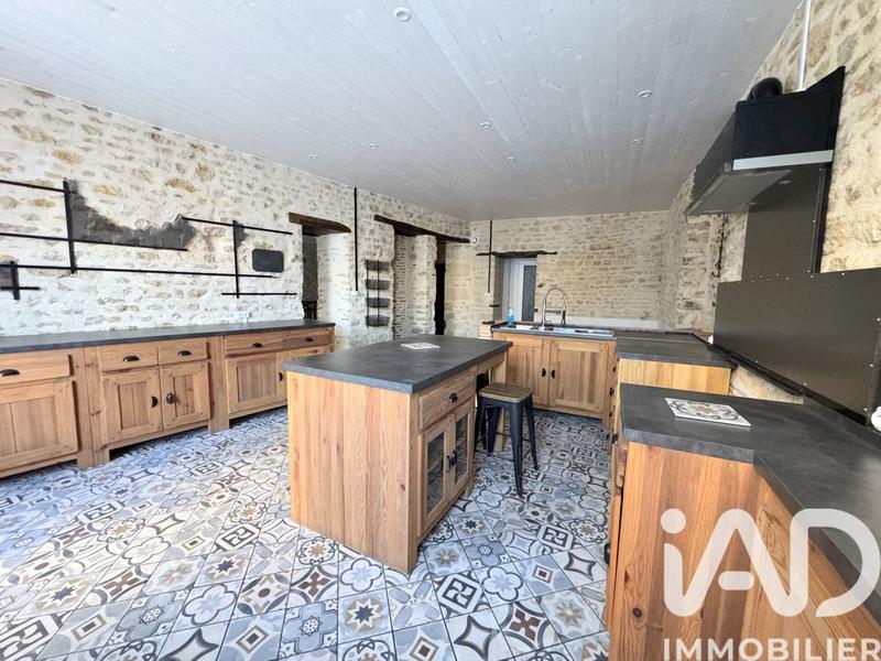 Maison de village - 162 m² - 9 pièces