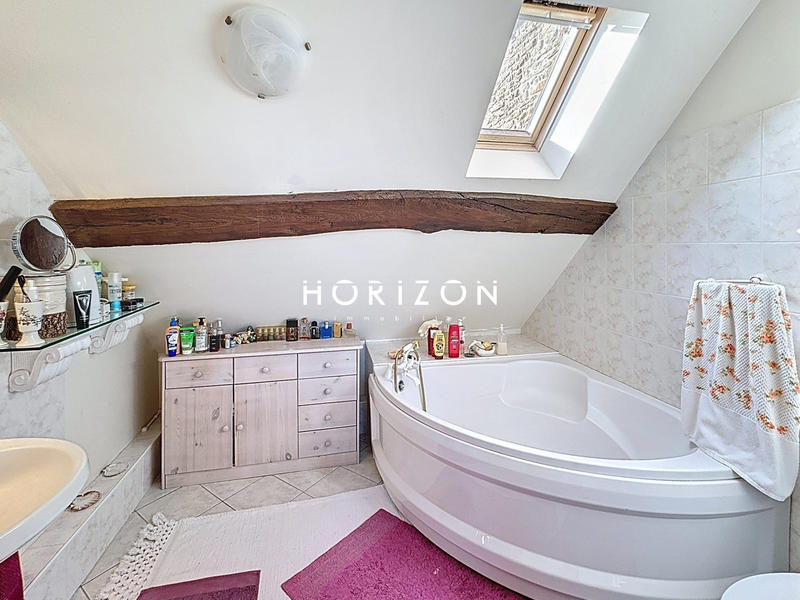 Maison - 178 m² - 6 pièces