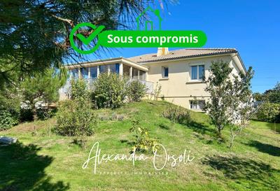 Maison - 125 m² - 5 pièces